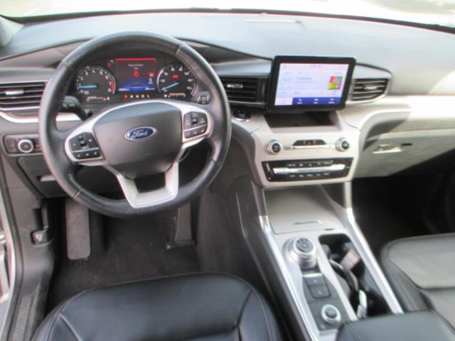 2023 Ford Explorer XLT AWD