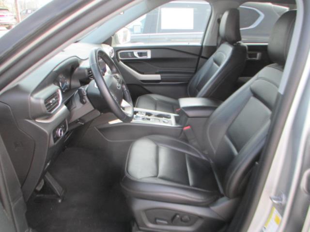 2023 Ford Explorer XLT AWD