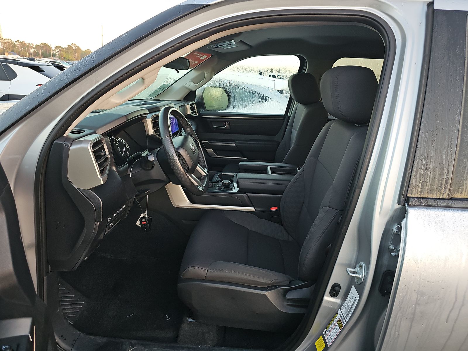 2024 Toyota Tundra SR5 AWD