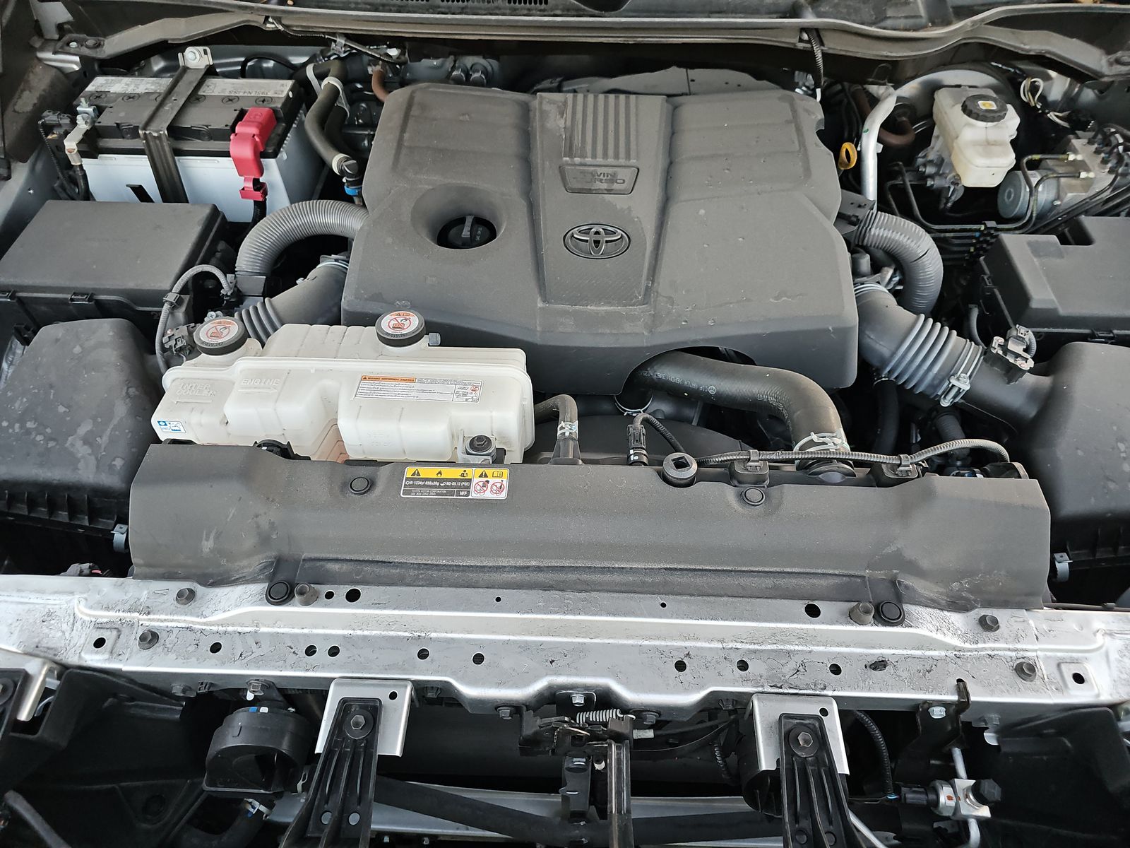 2024 Toyota Tundra SR5 AWD