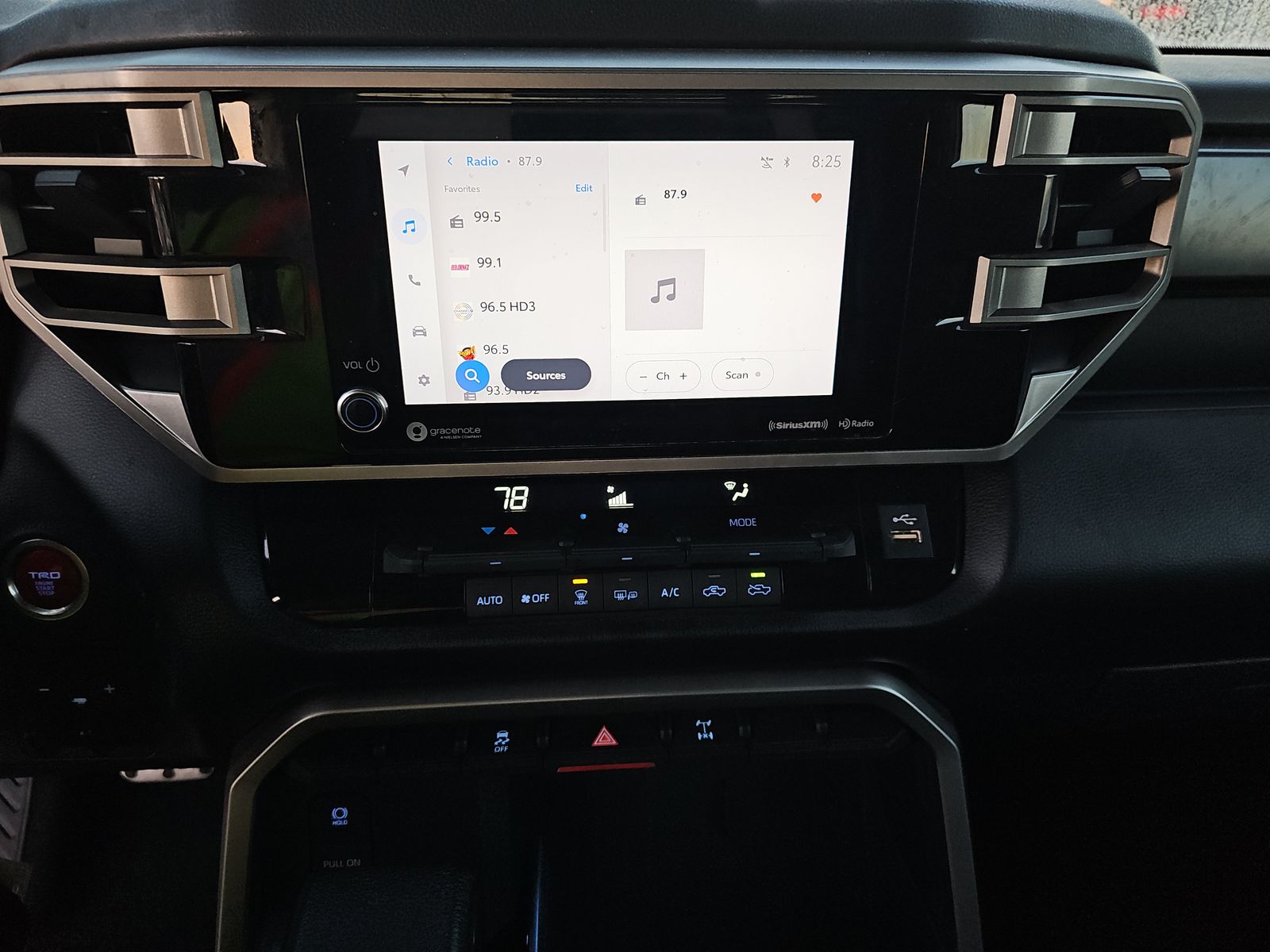 2024 Toyota Tundra SR5 AWD