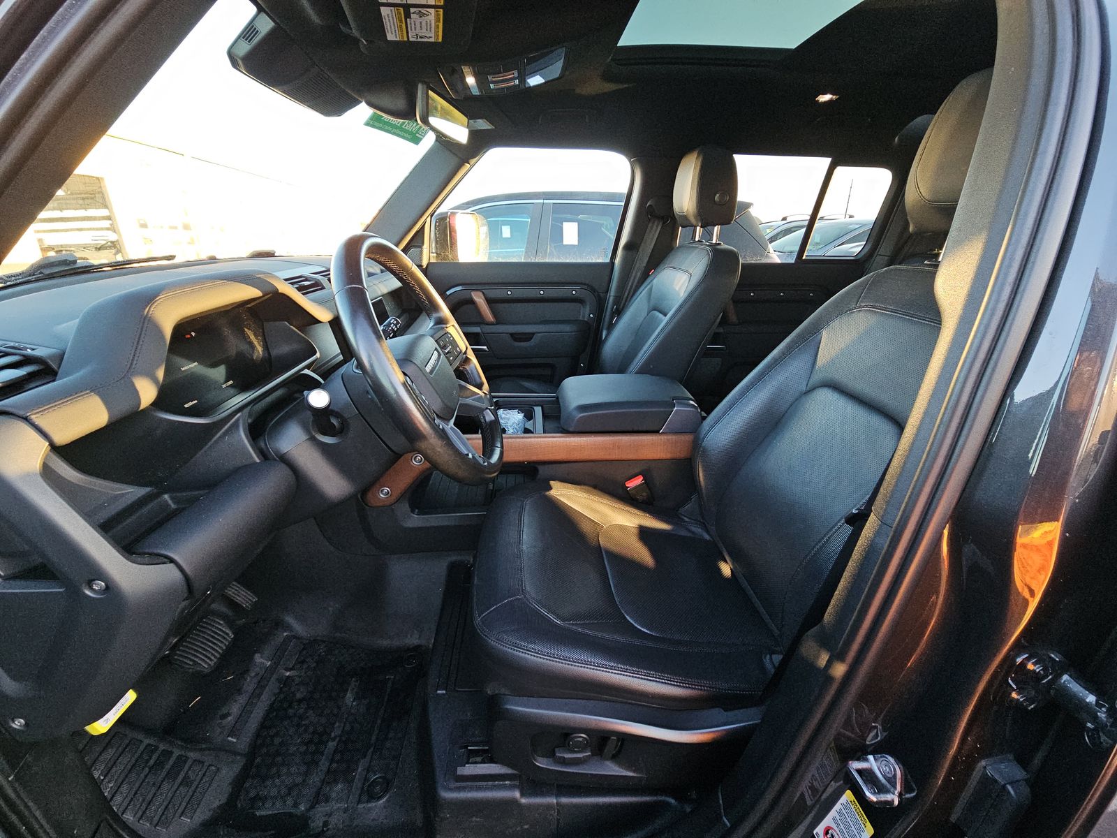 2024 Land Rover Defender 110 X-Dynamic SE AWD