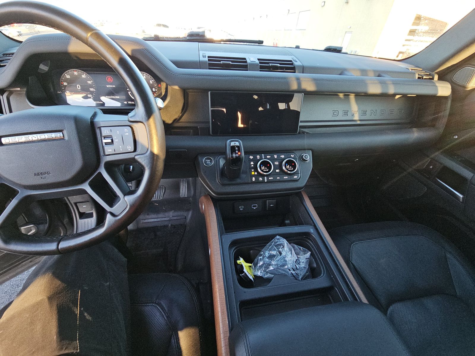 2024 Land Rover Defender 110 X-Dynamic SE AWD