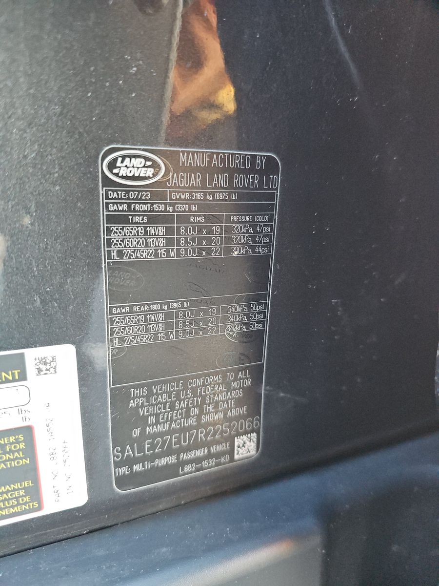 2024 Land Rover Defender 110 X-Dynamic SE AWD