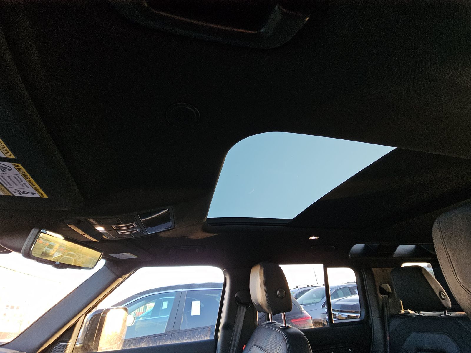 2024 Land Rover Defender 110 X-Dynamic SE AWD