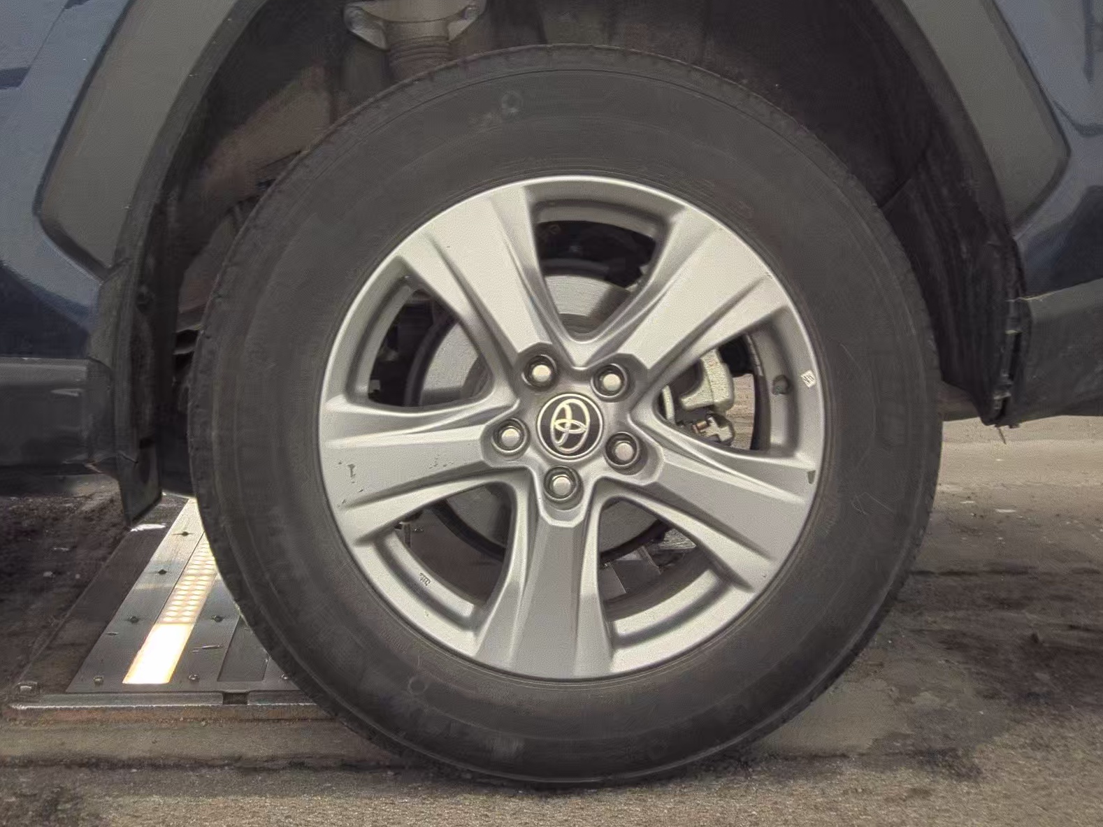 2024 Toyota RAV4 Hybrid XLE AWD