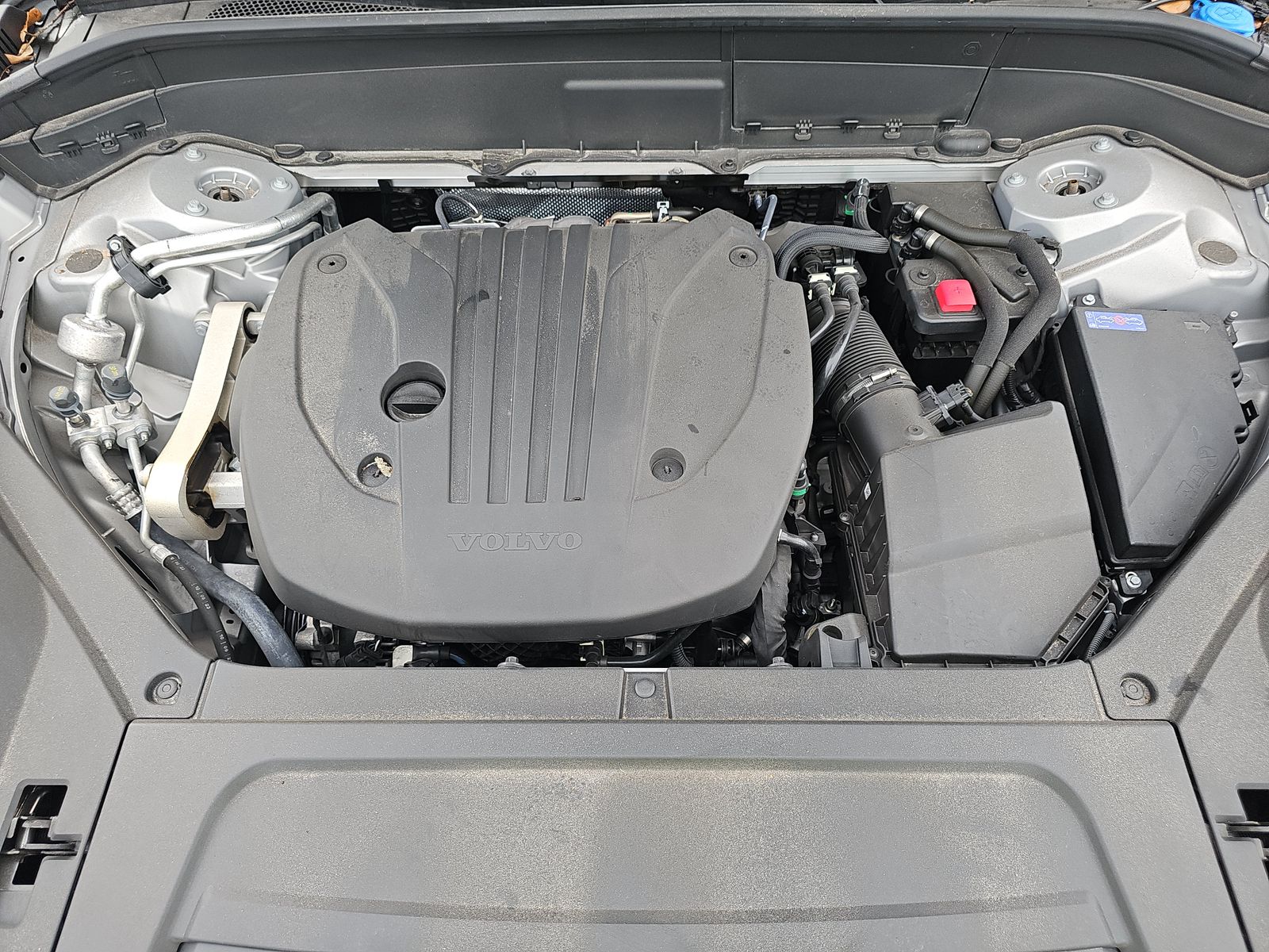 2024 Volvo XC90 B5 Plus AWD