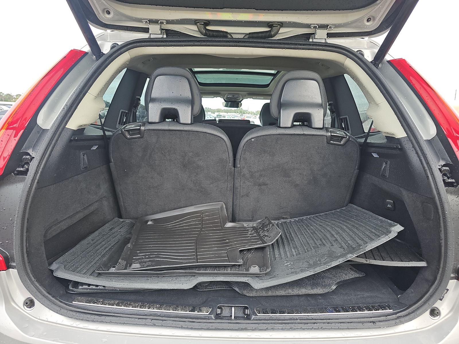 2024 Volvo XC90 B5 Plus AWD