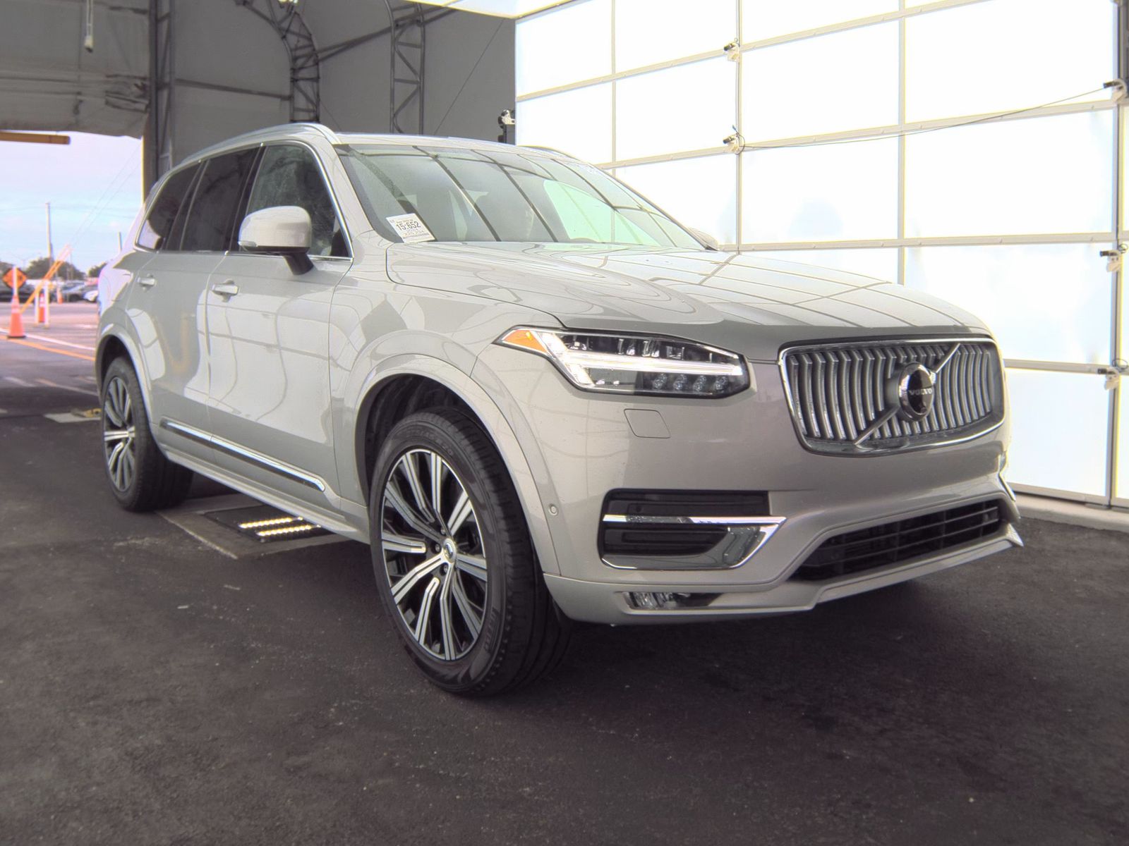 2024 Volvo XC90 B5 Plus AWD
