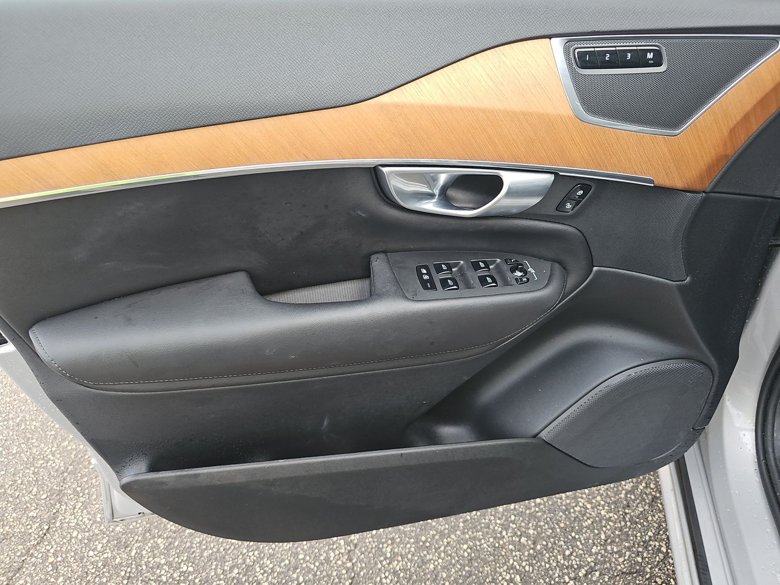 2024 Volvo XC90 B5 Plus AWD