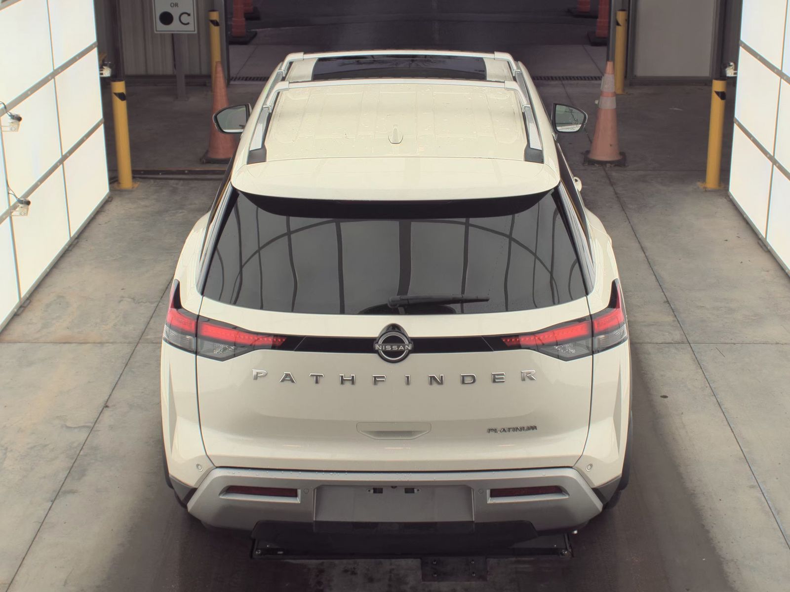 2024 Nissan Pathfinder Platinum FWD