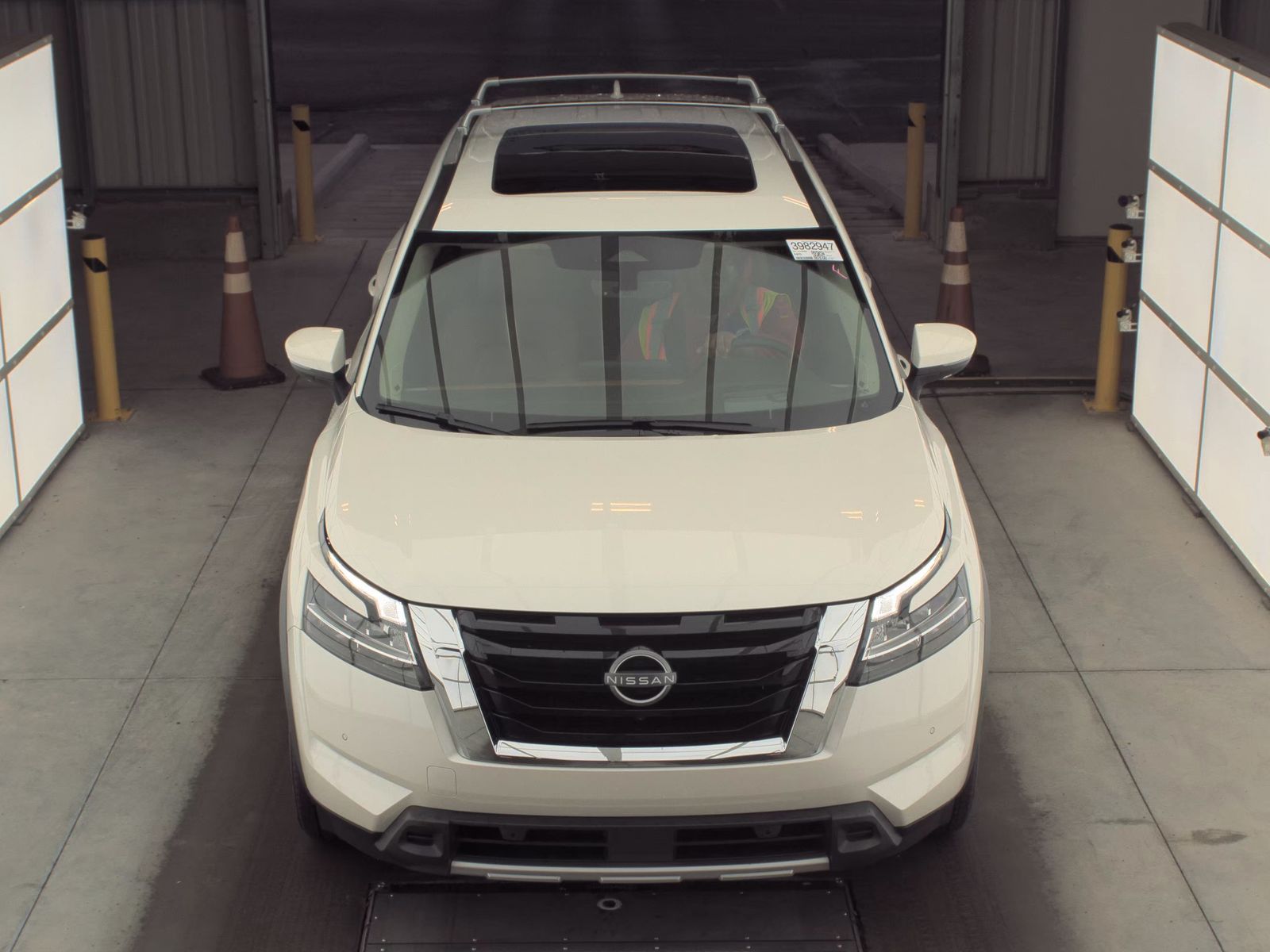 2024 Nissan Pathfinder Platinum FWD