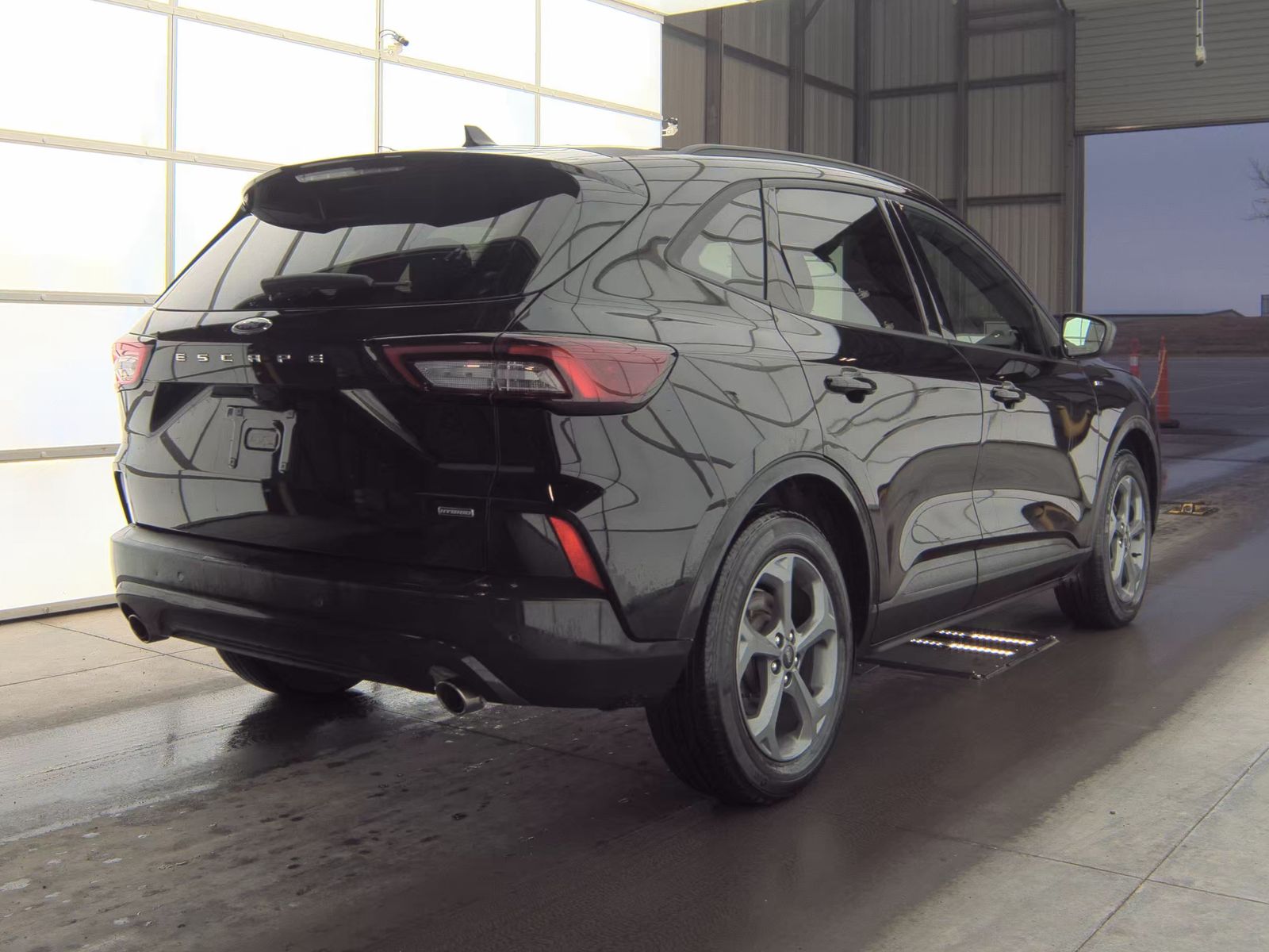 2025 Ford Escape Hybrid ST-Line FWD