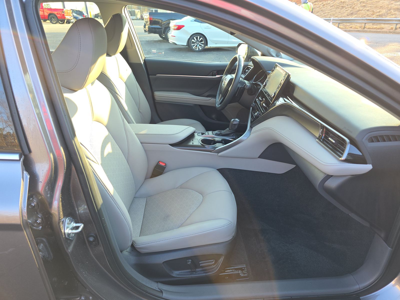 2024 Toyota Camry Hybrid XSE FWD