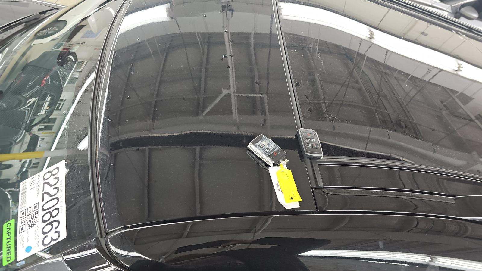 2024 Land Rover Defender 110 X-Dynamic SE AWD