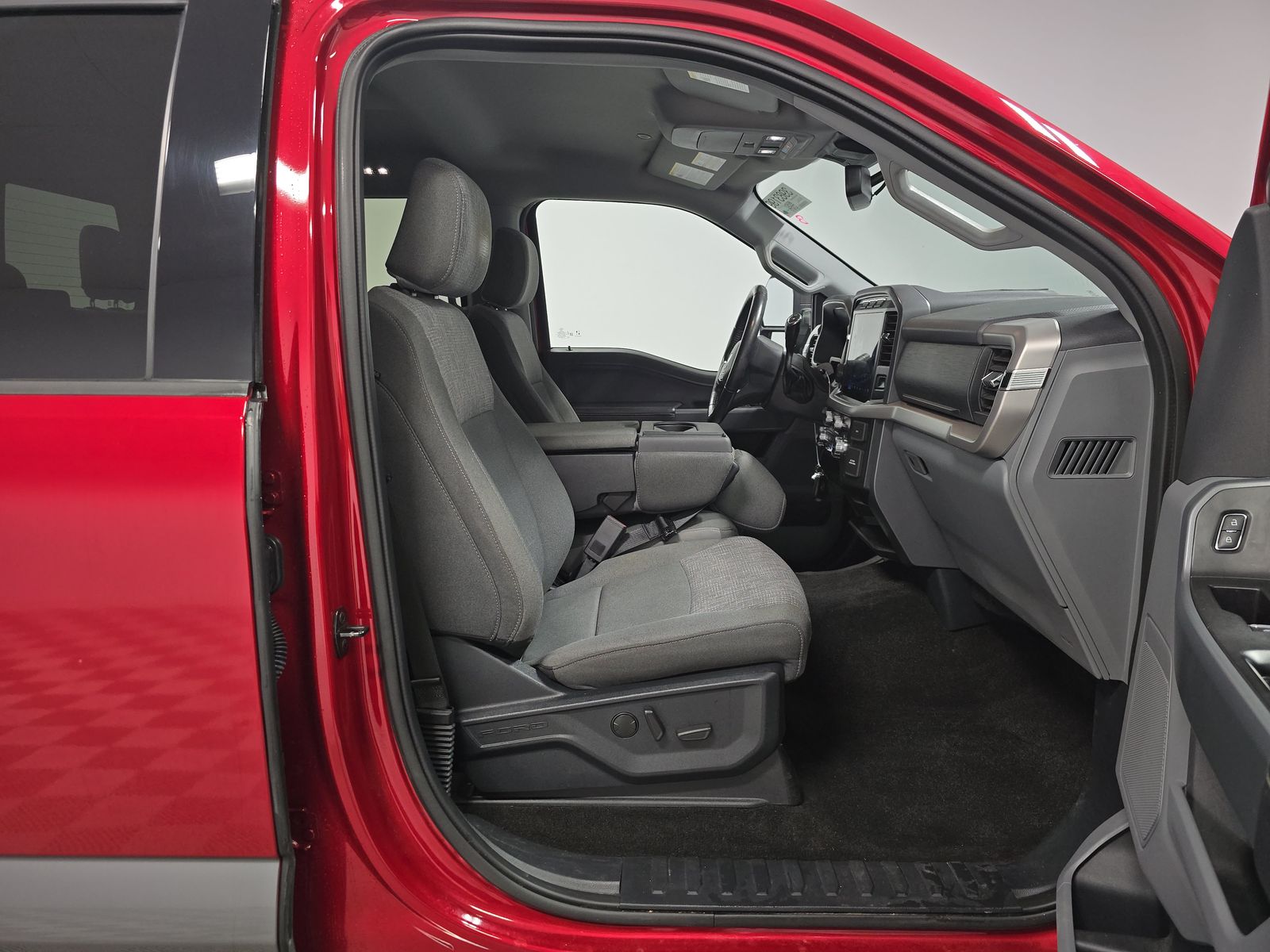 2022 Ford F-150 XLT AWD