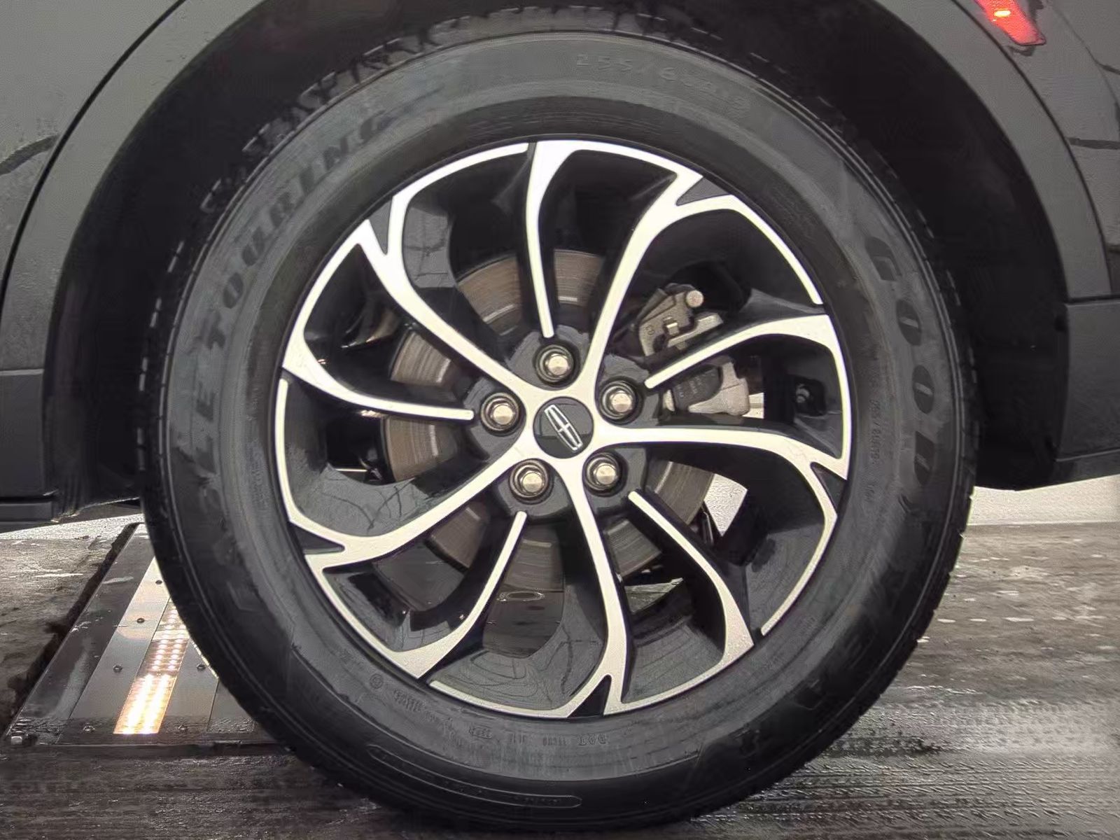 2025 Lincoln Nautilus Premiere AWD