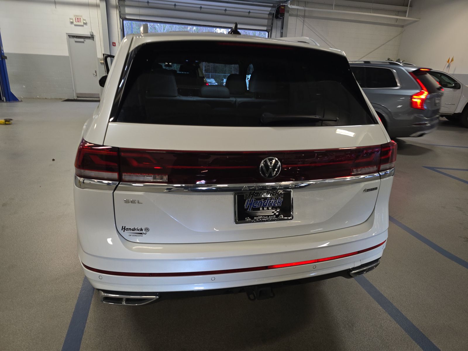 2024 Volkswagen Atlas 2.0T SEL Premium R-Line AWD