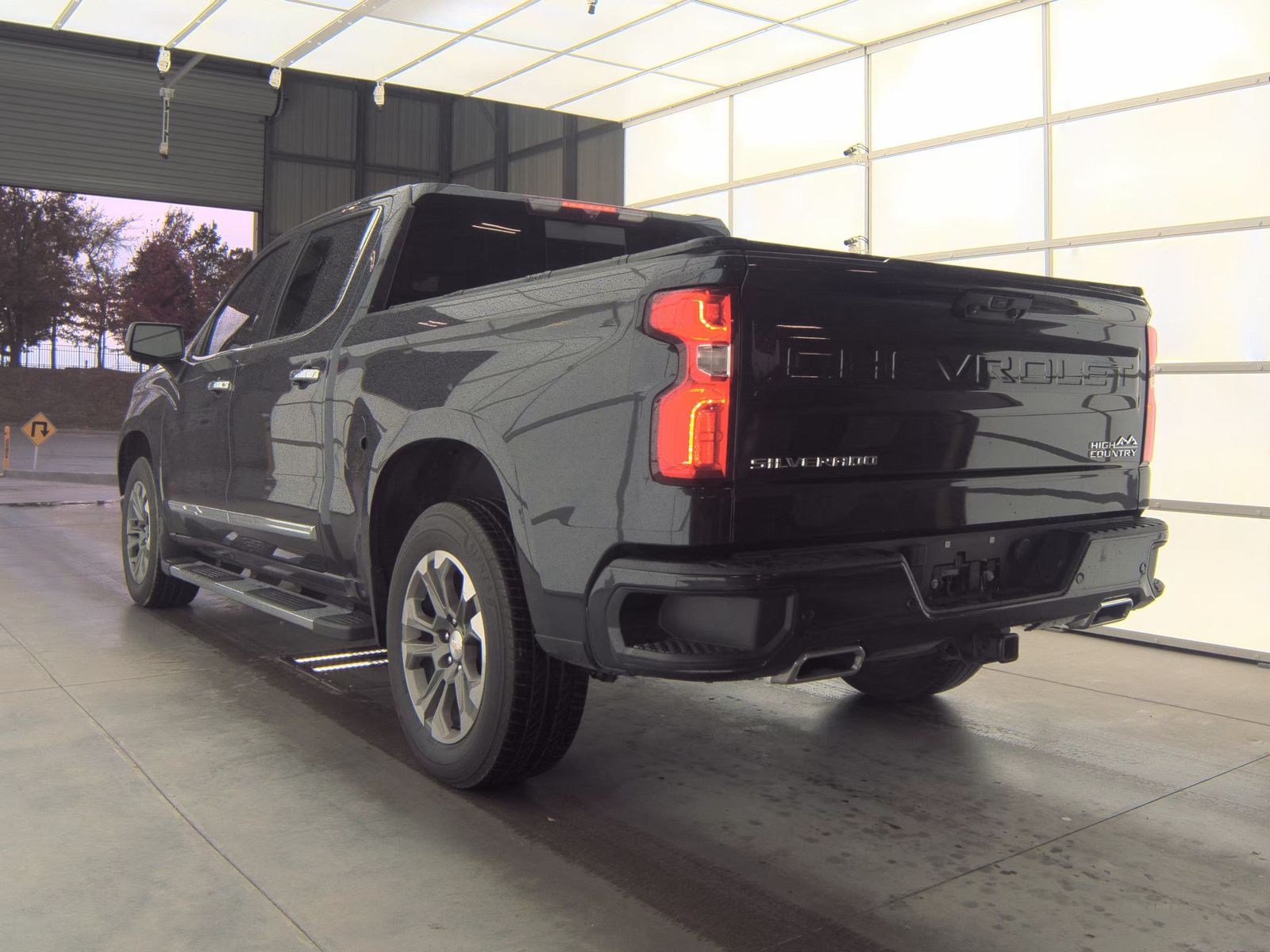 2023 Chevrolet Silverado 1500 High Country RWD