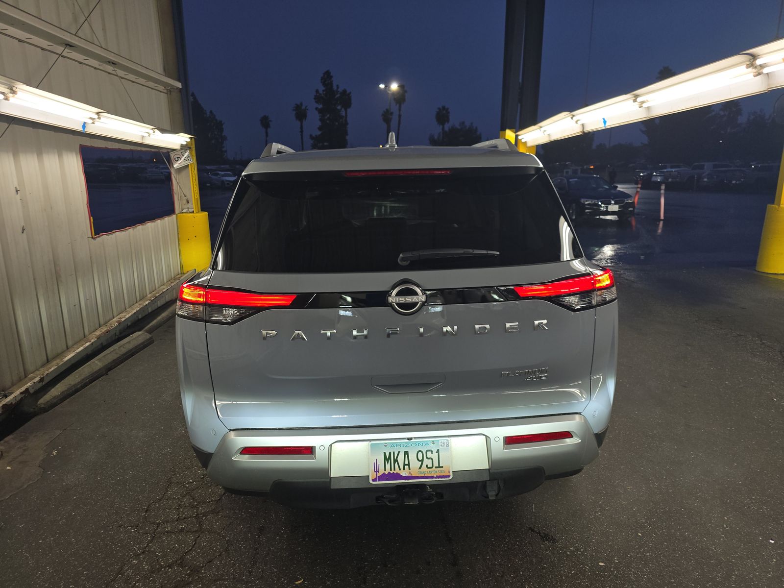 2023 Nissan Pathfinder Platinum AWD