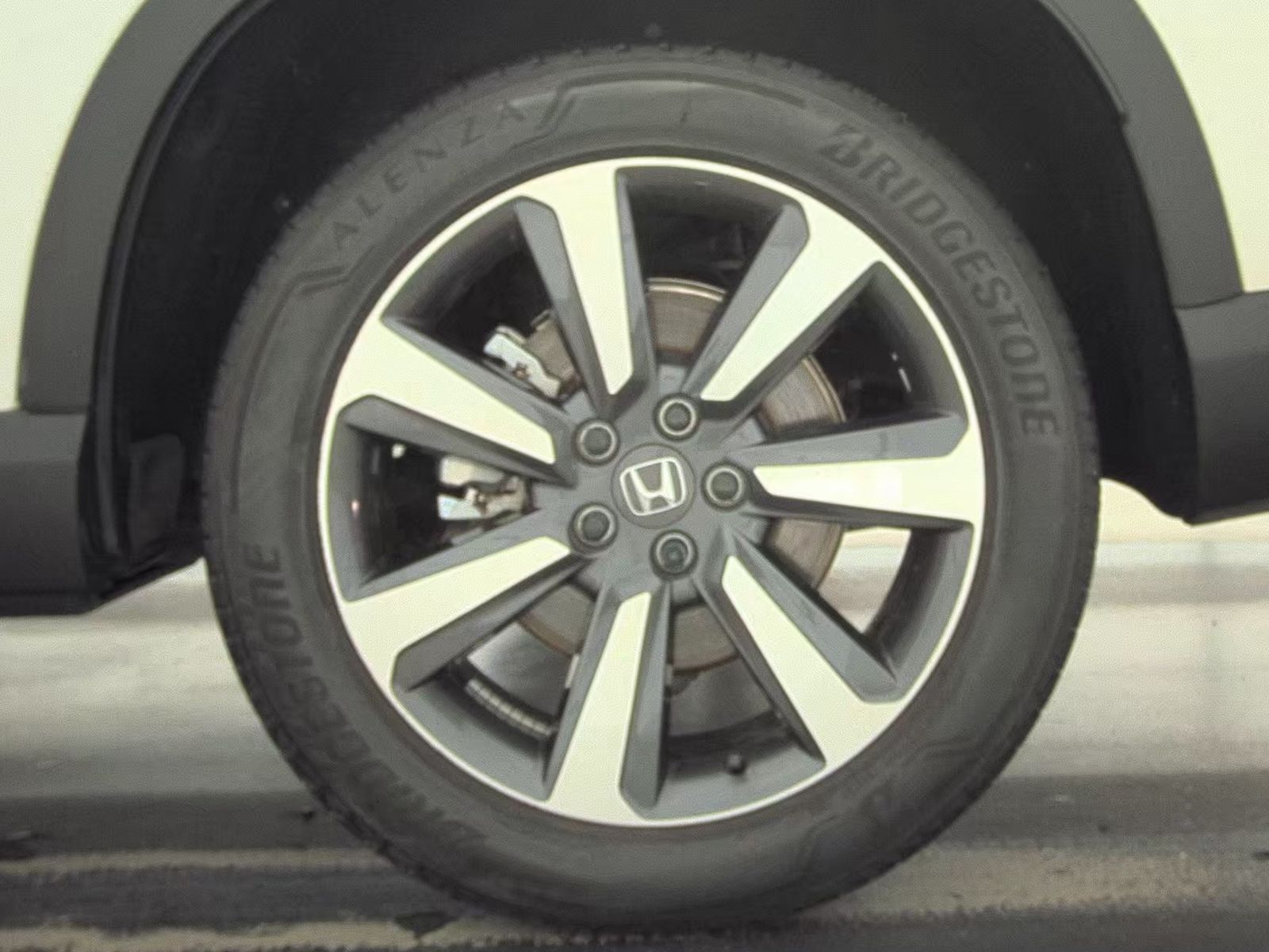 2023 Honda Pilot Touring AWD