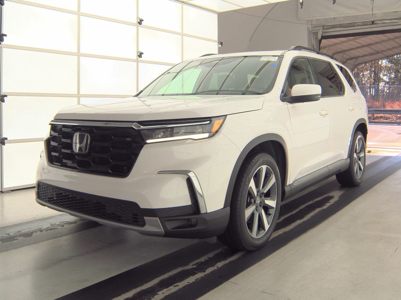 2023 Honda Pilot Touring AWD
