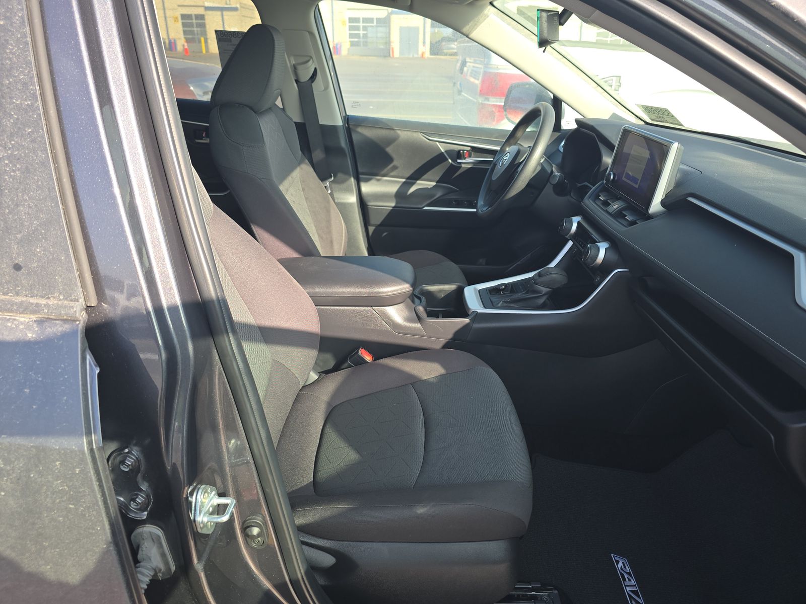 2024 Toyota RAV4 XLE FWD