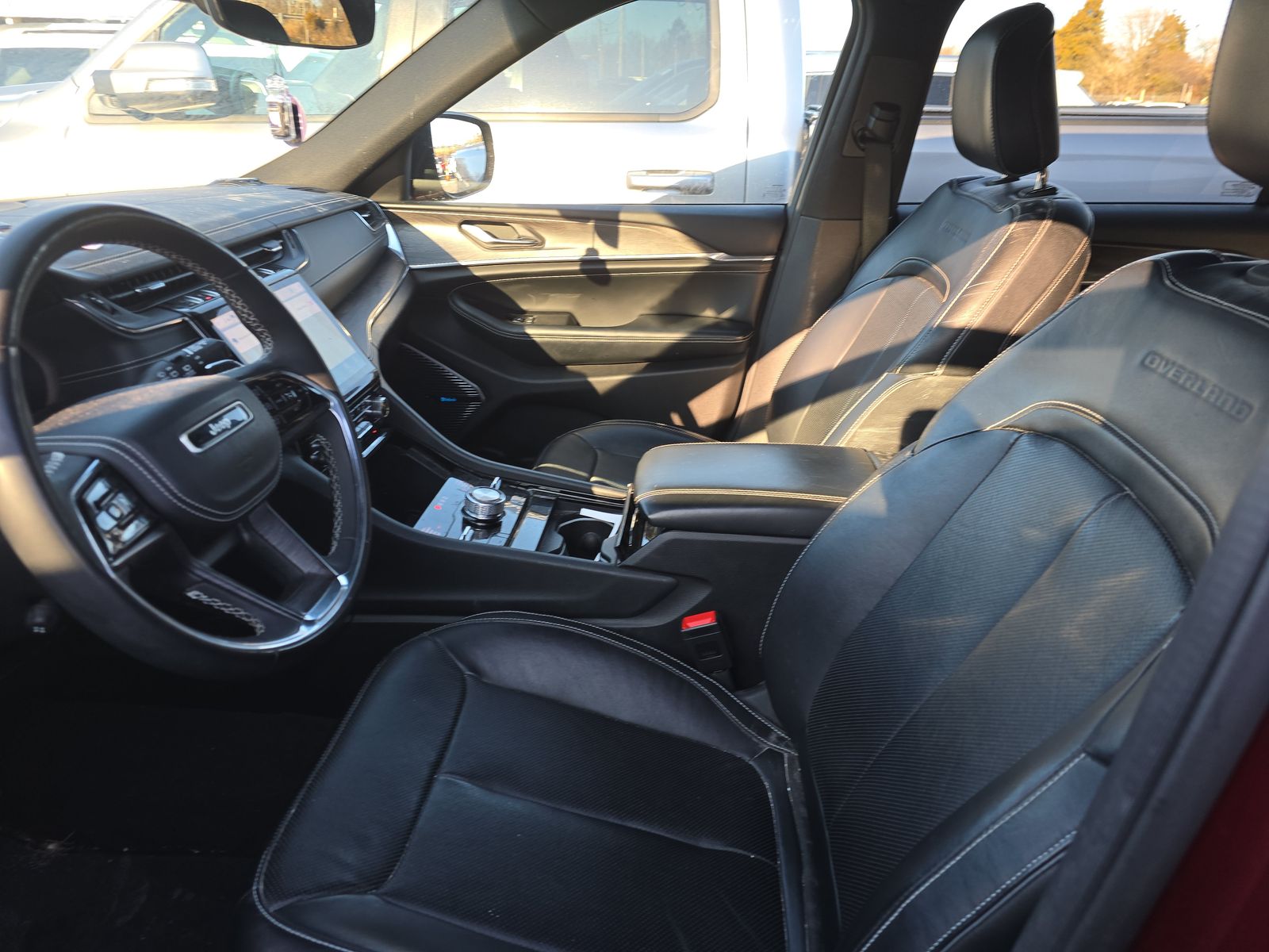 JEEP OVERLAND - 8