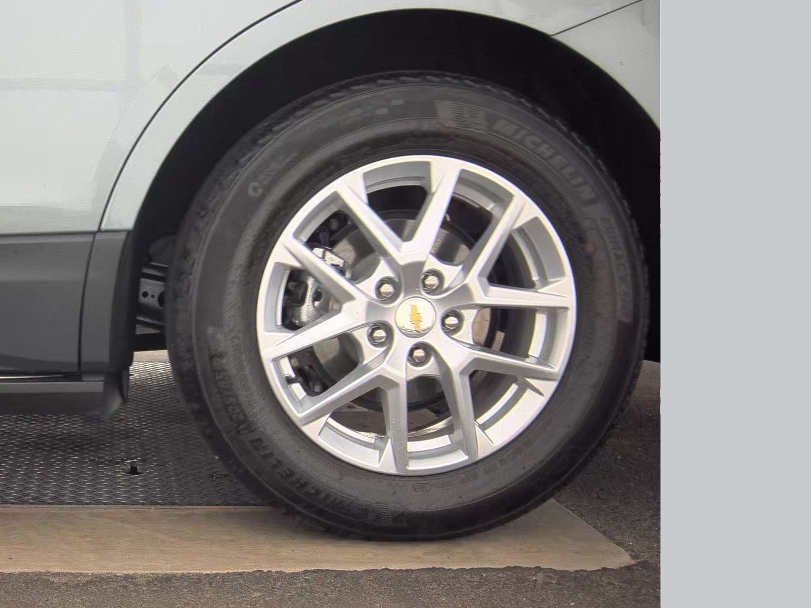 2023 Chevrolet Equinox LT FWD