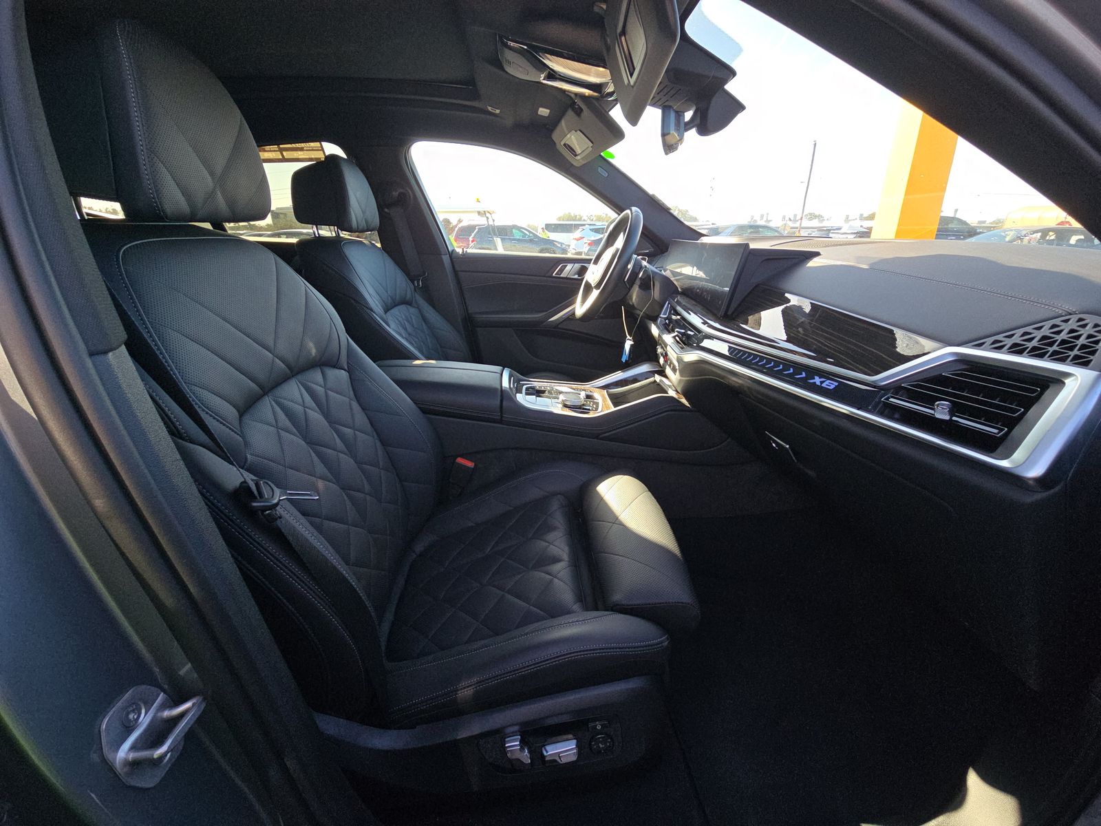 2025 BMW X6 xDrive40i AWD