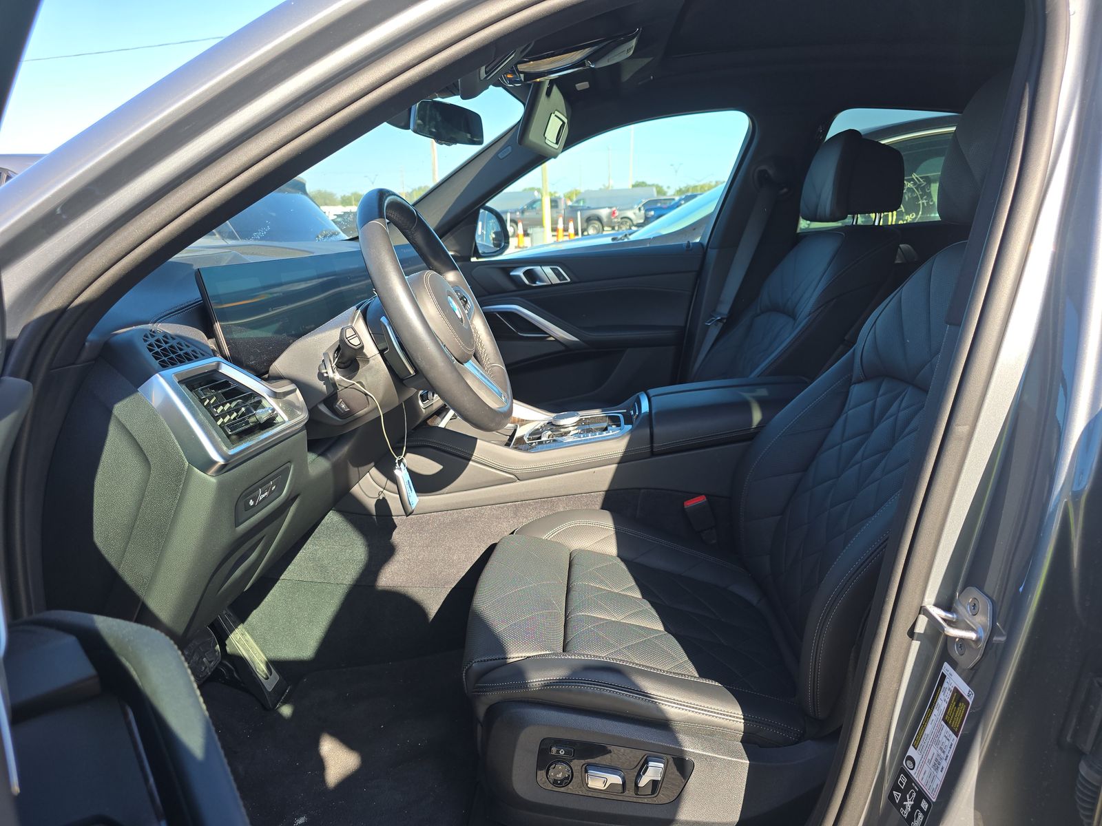 2025 BMW X6 xDrive40i AWD