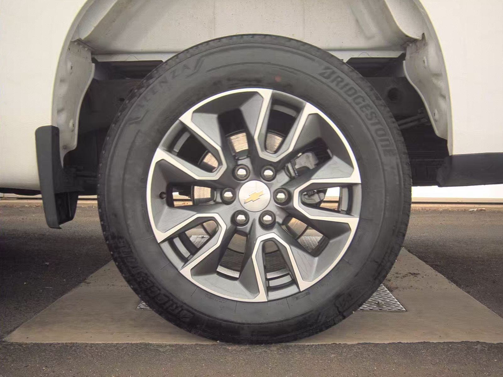 2023 Chevrolet Silverado 1500 LT AWD