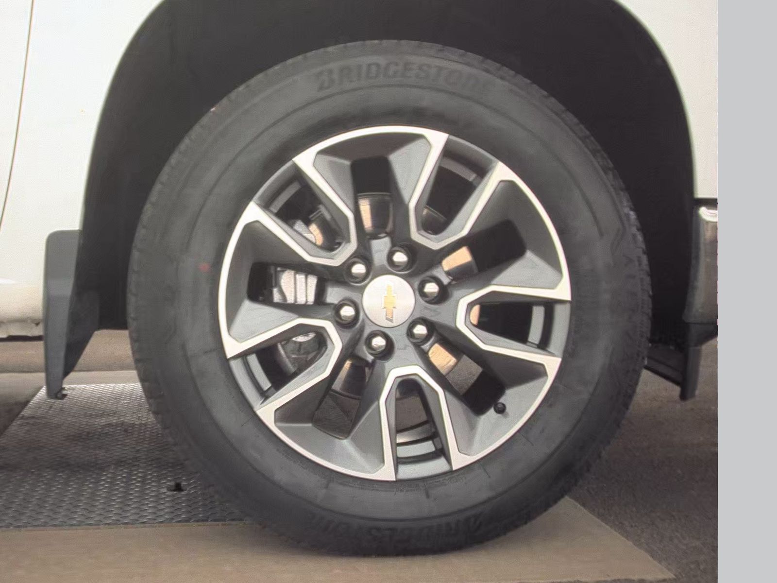 2023 Chevrolet Silverado 1500 LT AWD