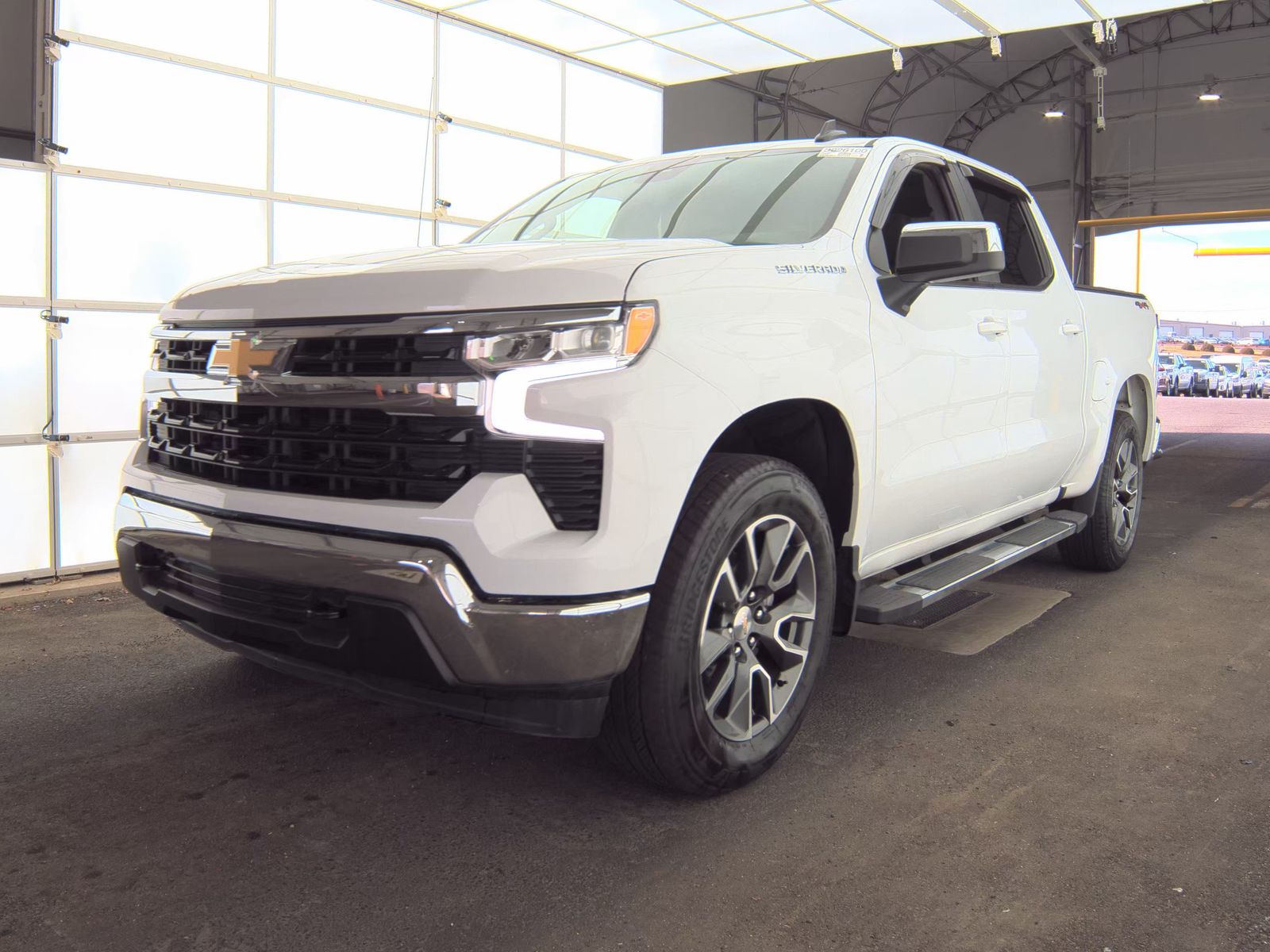 2023 Chevrolet Silverado 1500 LT AWD
