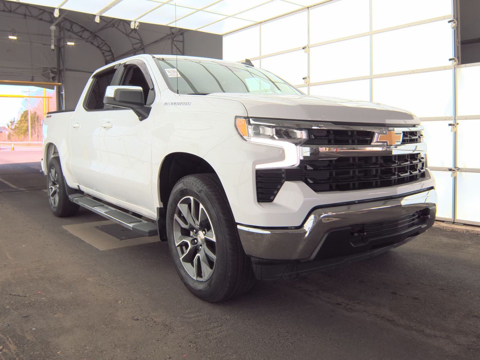 2023 Chevrolet Silverado 1500 LT AWD