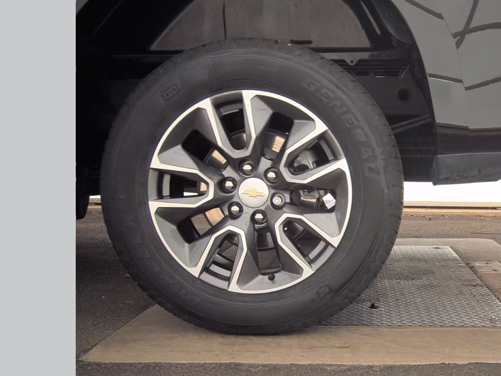 2023 Chevrolet Silverado 1500 LT AWD