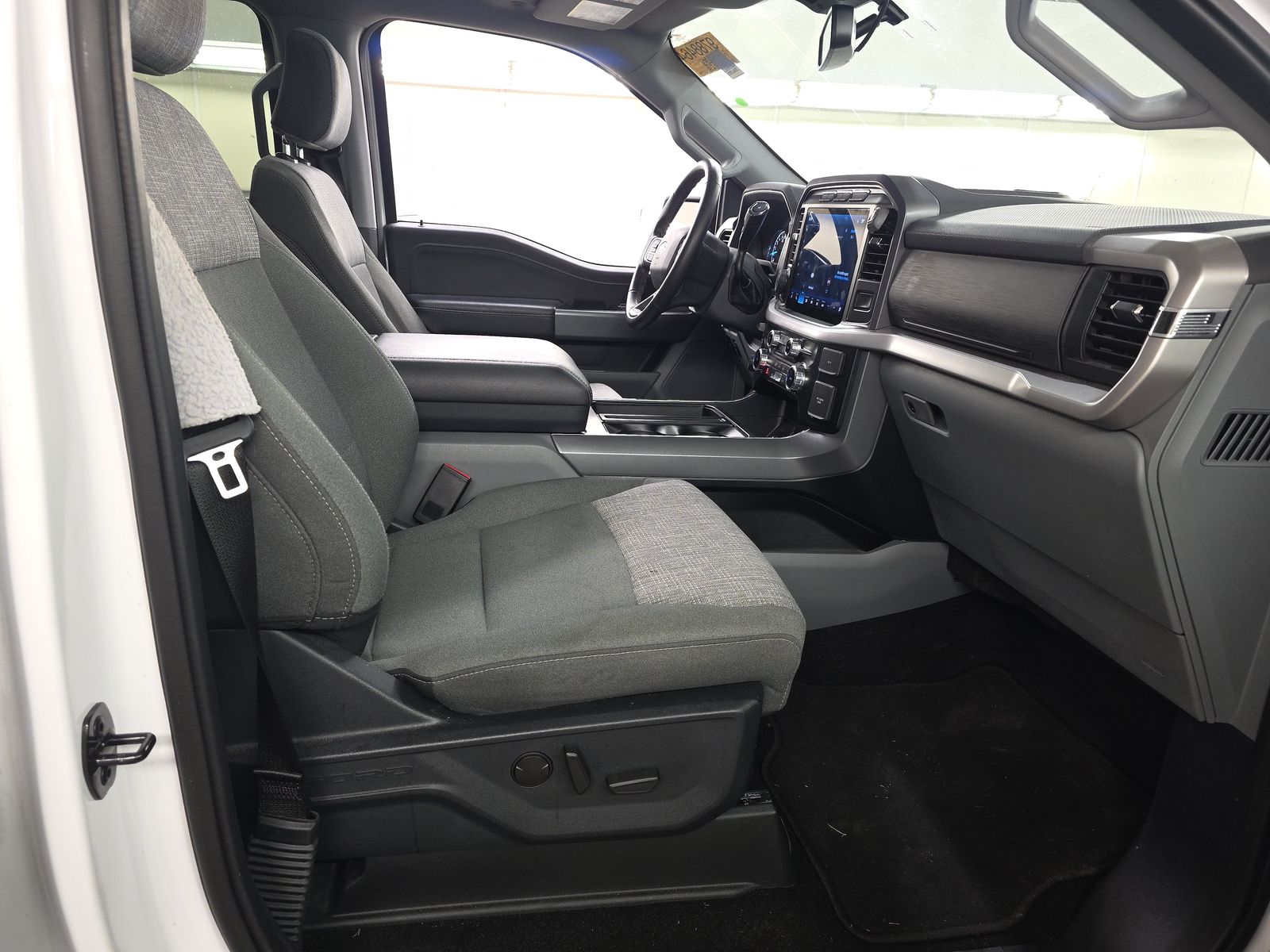 2023 Ford F-150 Hybrid XLT AWD