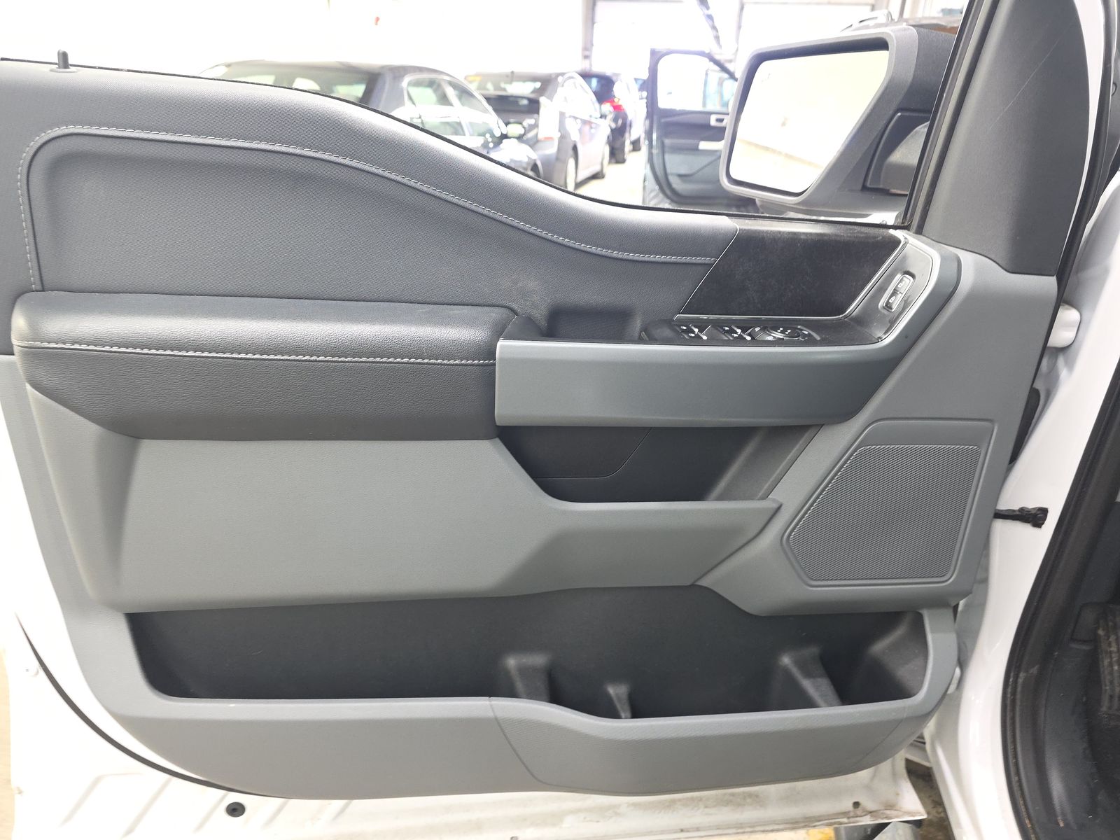 2023 Ford F-150 Hybrid XLT AWD