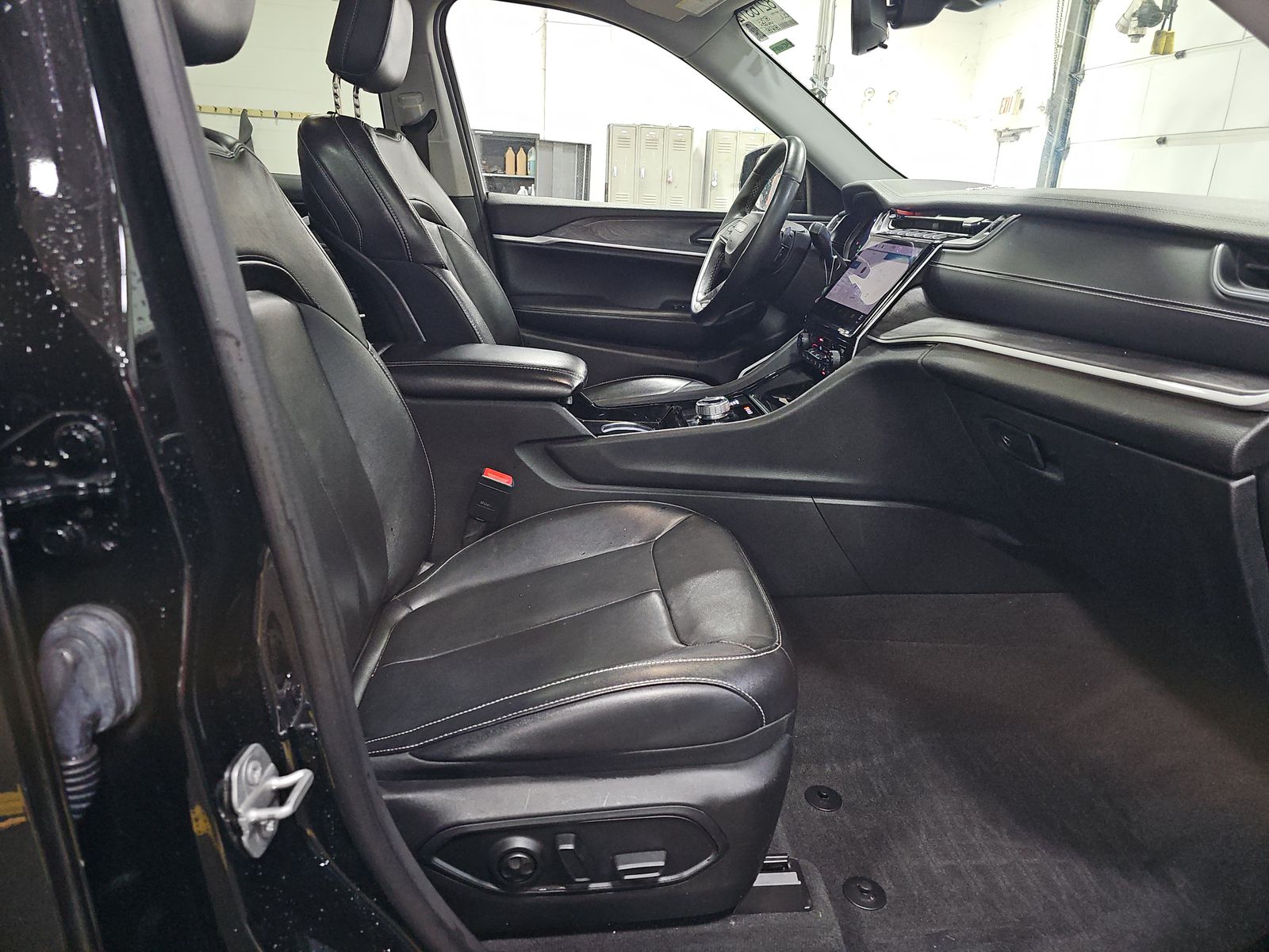 2022 Jeep Grand Cherokee Limited AWD