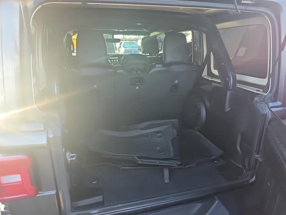 2022 Jeep Wrangler Unlimited Sahara Altitude Edition AWD