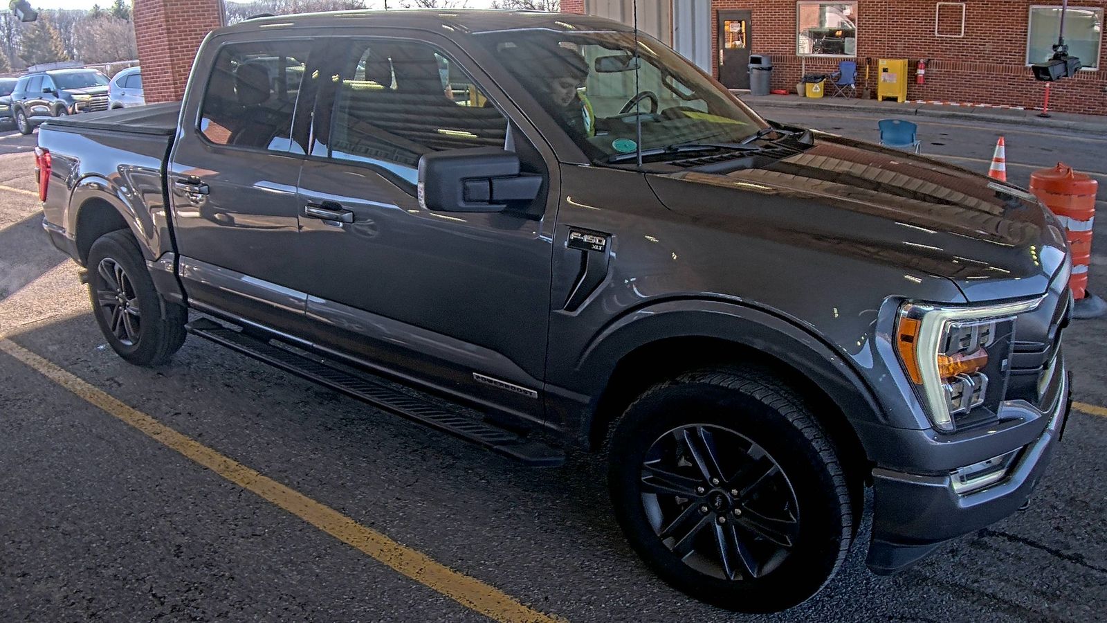 2023 Ford F-150 Hybrid XLT AWD