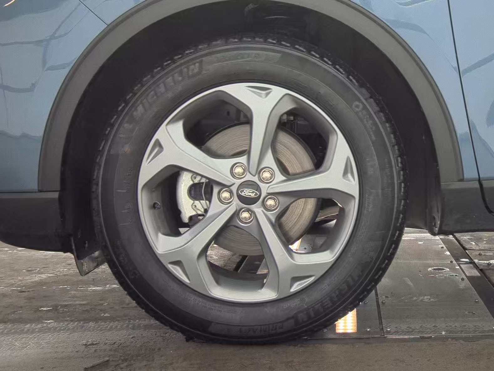 2025 Ford Escape Hybrid ST-Line FWD