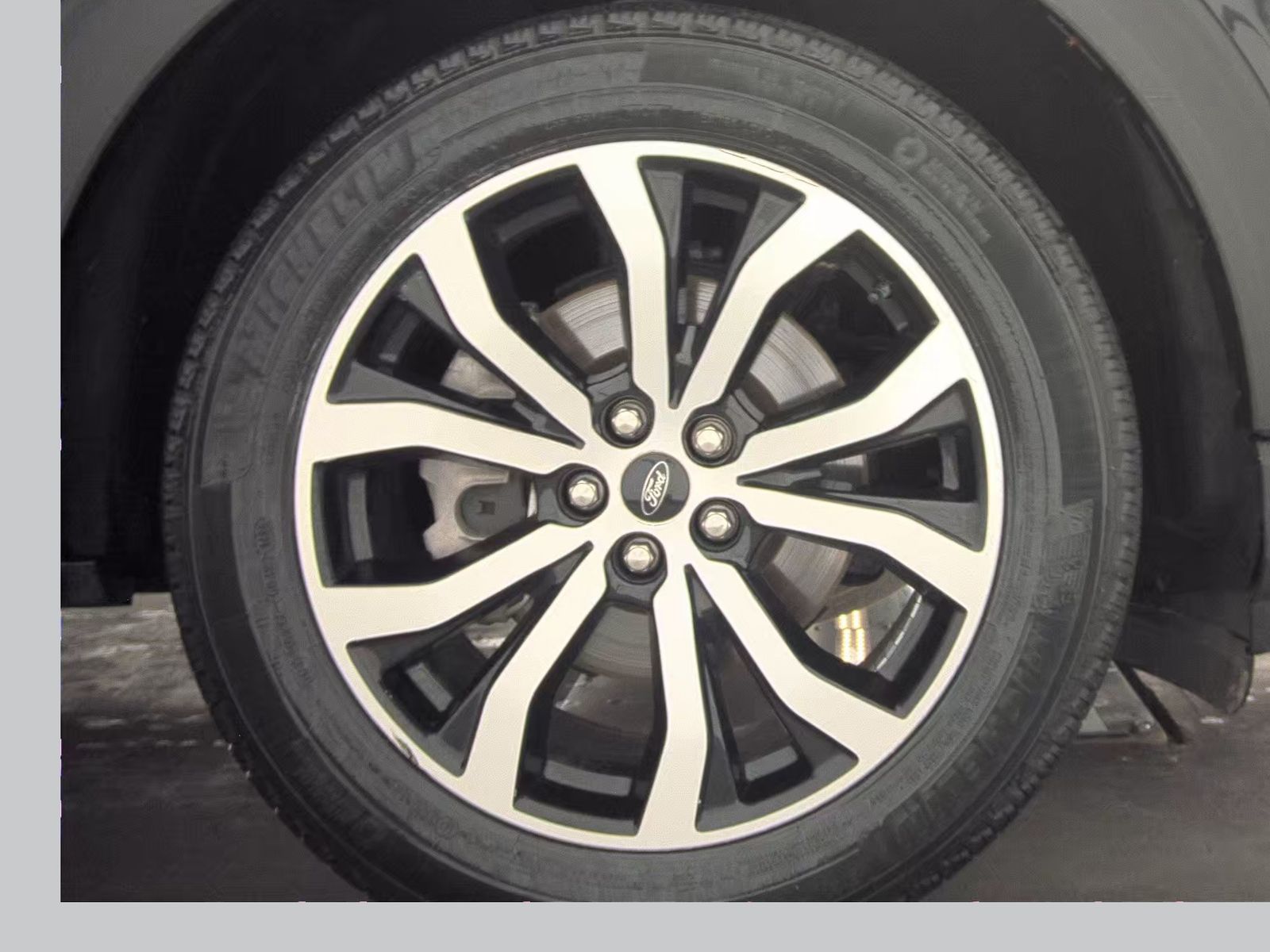 2025 Ford Explorer ST-Line AWD