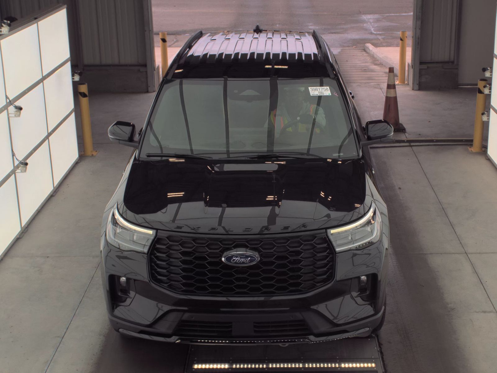 2025 Ford Explorer ST-Line AWD