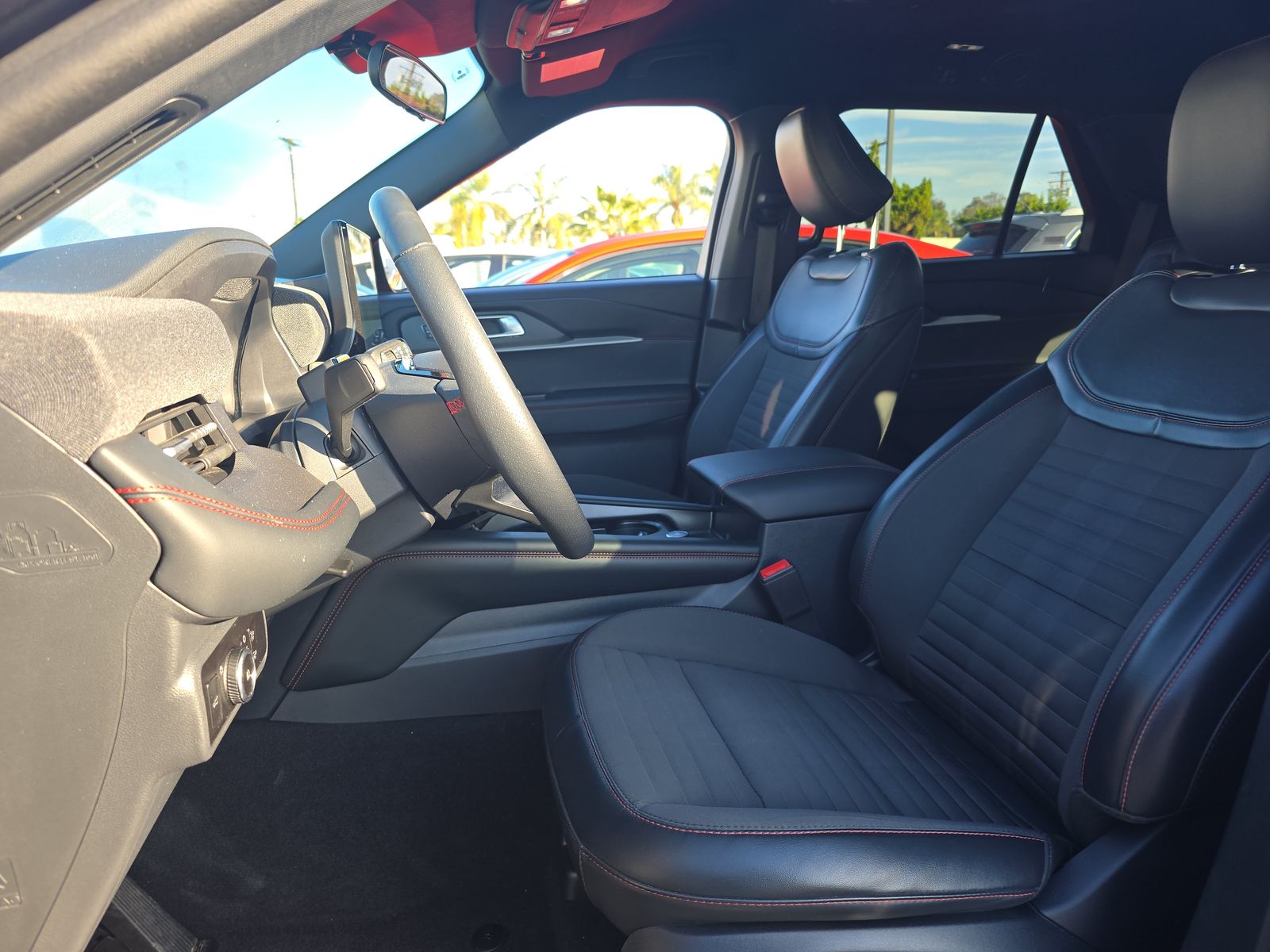 2025 Ford Explorer ST-Line AWD