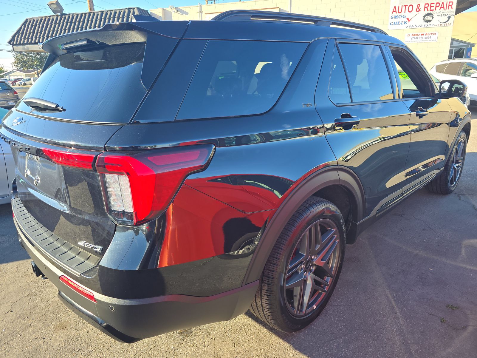2025 Ford Explorer ST-Line AWD