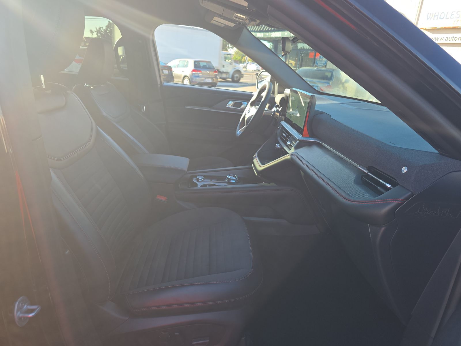 2025 Ford Explorer ST-Line AWD