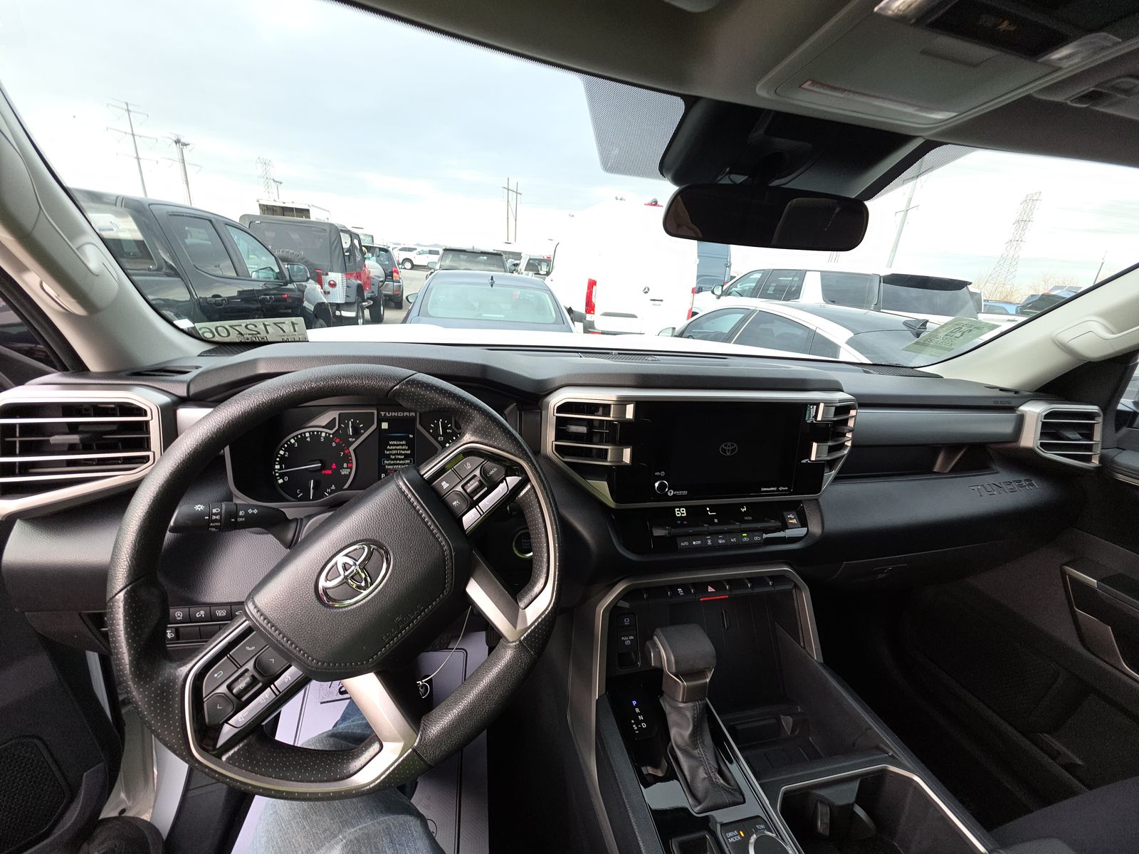 2024 Toyota Tundra SR5 AWD