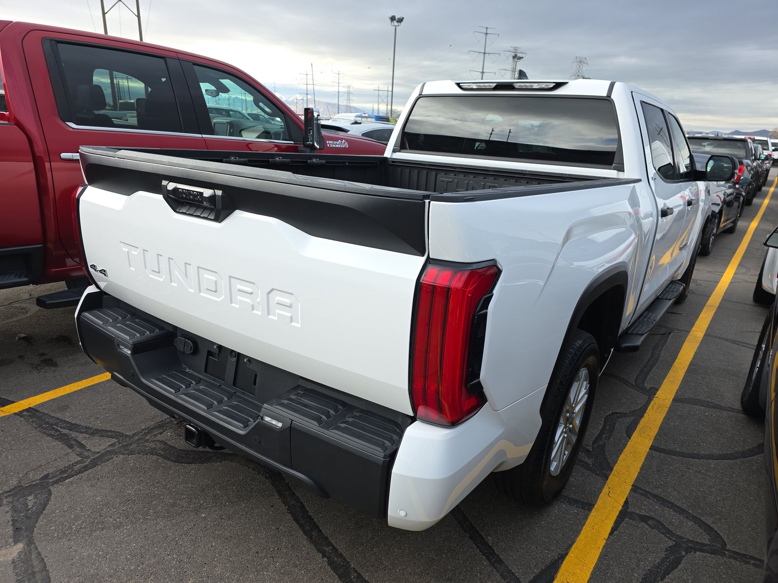 2024 Toyota Tundra SR5 AWD
