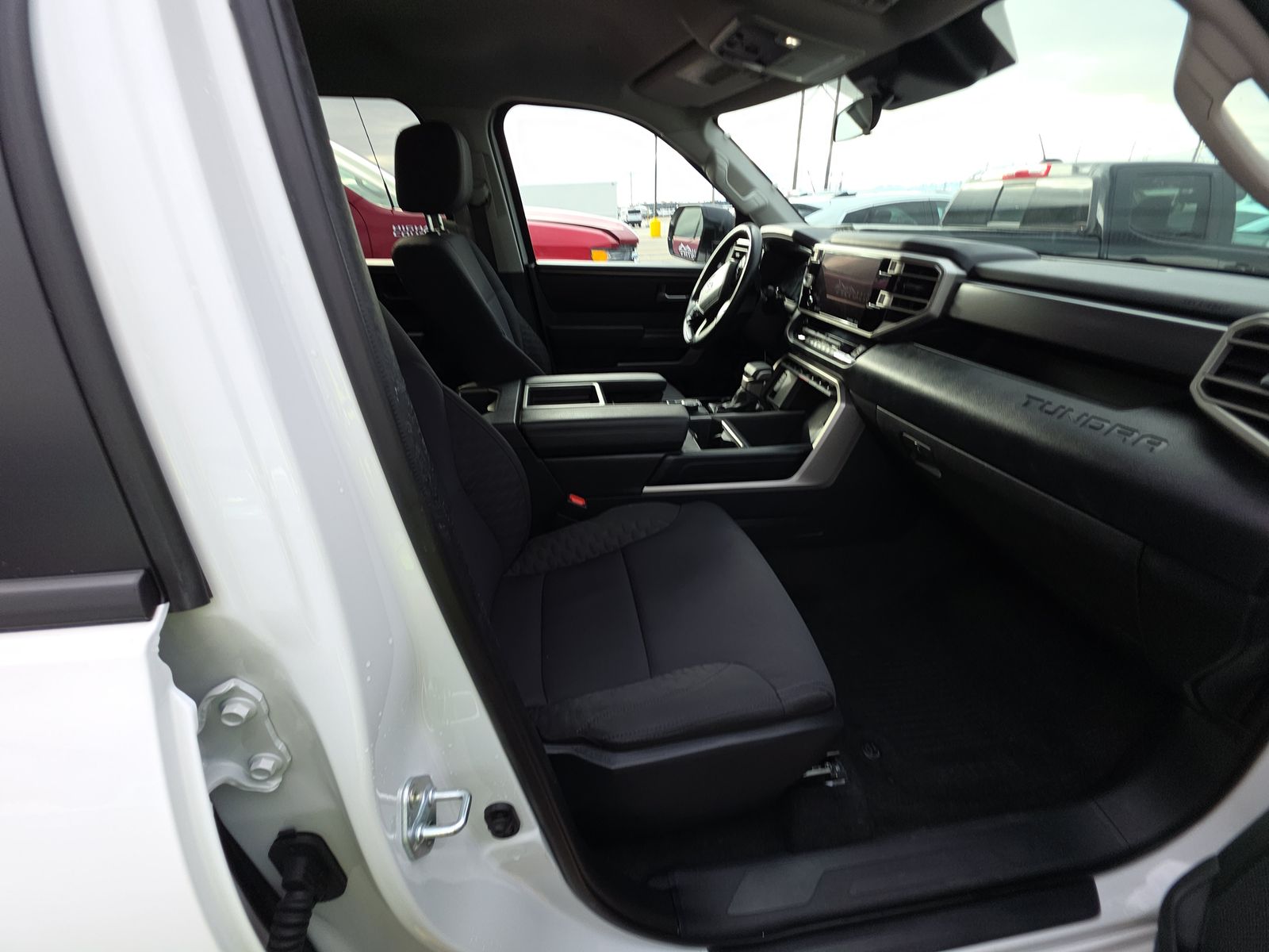 2024 Toyota Tundra SR5 AWD